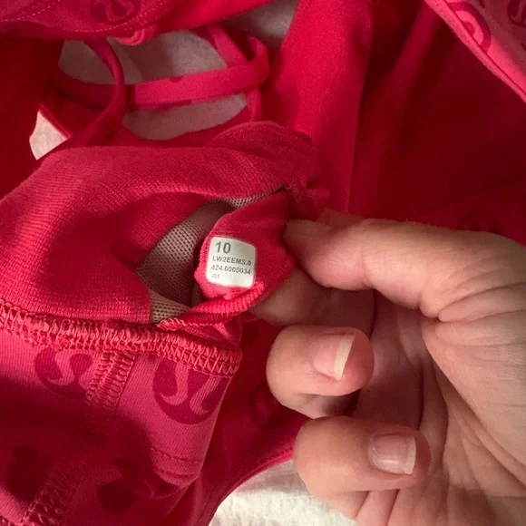 lululemon athletica x disney sports bra - size 10 - Picture 6 of 10